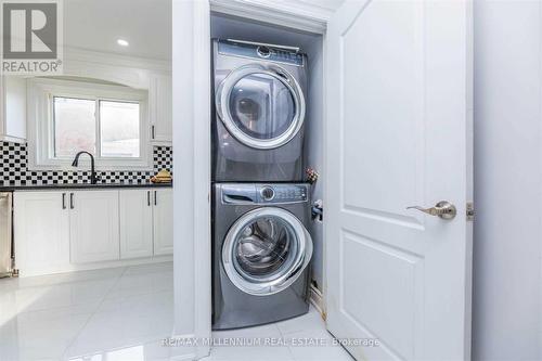 71 Mallard (Upper Level Crescent, Brampton, ON - Indoor Photo Showing Laundry Room