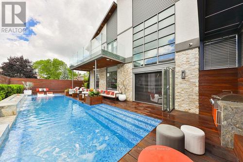 622 Kozel Court, Mississauga, ON - Outdoor With In Ground Pool With Exterior