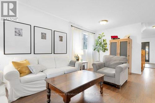 10 Sherwood Crescent, Belleville, ON - Indoor Photo Showing Living Room