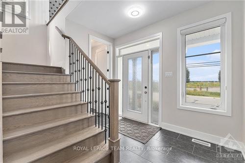 147 Equitation Circle, Ottawa, ON - Indoor Photo Showing Other Room