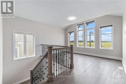 147 Equitation Circle, Ottawa, ON - Indoor Photo Showing Other Room