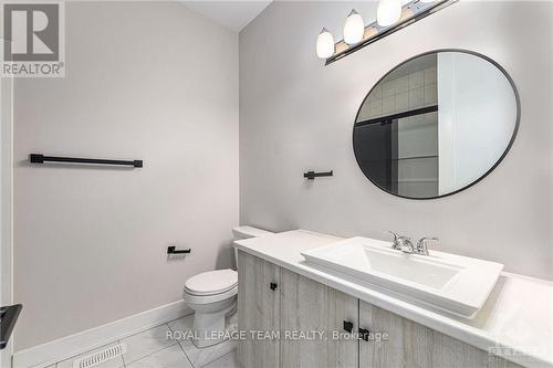 147 Equitation Circle, Ottawa, ON - Indoor Photo Showing Bathroom