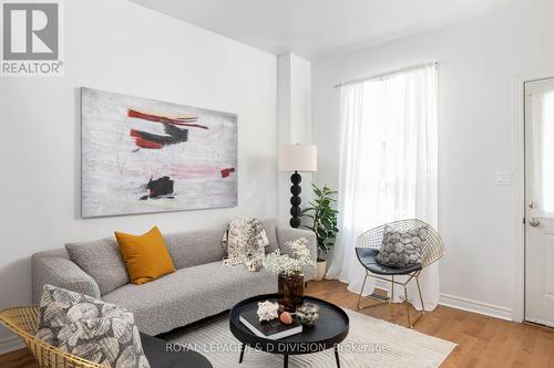 30 Ivy Avenue, Toronto, ON - Indoor Photo Showing Living Room