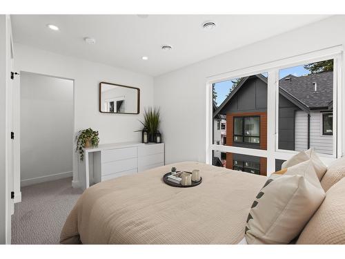 43 1959 165A Street, Surrey, colombie-britannique - Indoor Photo Showing Bedroom