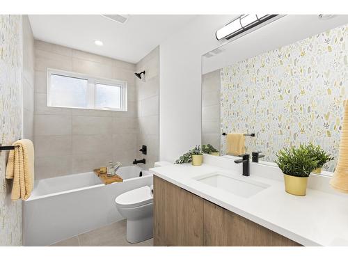 43 1959 165A Street, Surrey, colombie-britannique - Indoor Photo Showing Bathroom