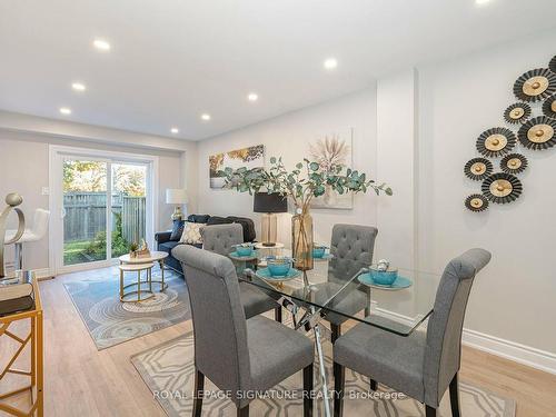 58-5659 Glen Erin Dr, Mississauga, ON - Indoor Photo Showing Dining Room