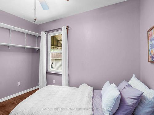 392 E 43Rd St, Hamilton, ON - Indoor Photo Showing Bedroom