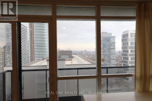 2310 - 25 Carlton Street, Toronto, ON - Indoor Photo Showing Other Room