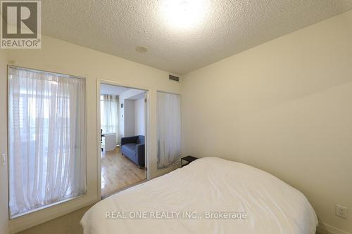 2310 - 25 Carlton Street, Toronto, ON - Indoor Photo Showing Bedroom