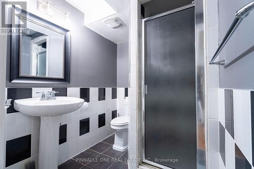 27 Grackle Trail, Toronto, ON - Indoor Photo Showing Bathroom