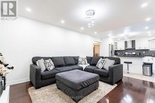 27 Grackle Trail, Toronto, ON - Indoor Photo Showing Living Room