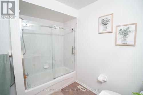 27 Grackle Trail, Toronto, ON - Indoor Photo Showing Bathroom