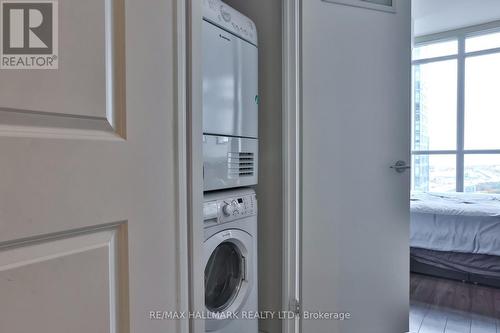 3310 - 21 Iceboat Terrace, Toronto, ON - Indoor Photo Showing Laundry Room