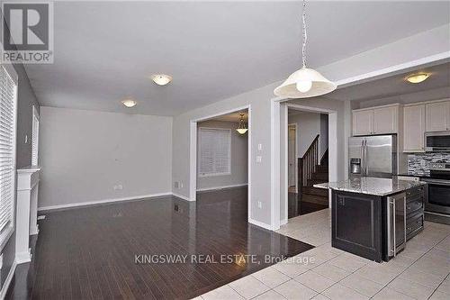 424 Zuest Crescent, Milton, ON - Indoor Photo Showing Kitchen