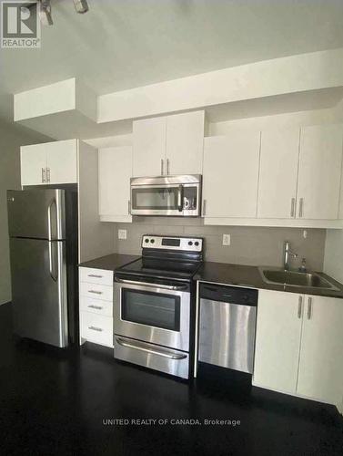 605 - 17 Kenaston Gardens, Toronto, ON - Indoor Photo Showing Kitchen With Stainless Steel Kitchen With Double Sink