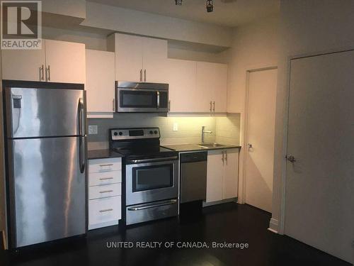 605 - 17 Kenaston Gardens, Toronto, ON - Indoor Photo Showing Kitchen With Stainless Steel Kitchen