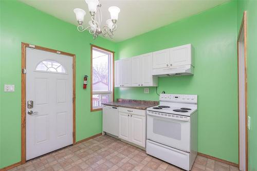 387 Arlington Street, Winnipeg, MB - Indoor Photo Showing Kitchen