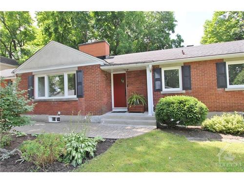 2176 Woodcrest Road, Ottawa, ON 