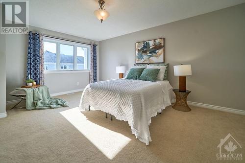 348 Selene Way, Ottawa, ON - Indoor Photo Showing Bedroom