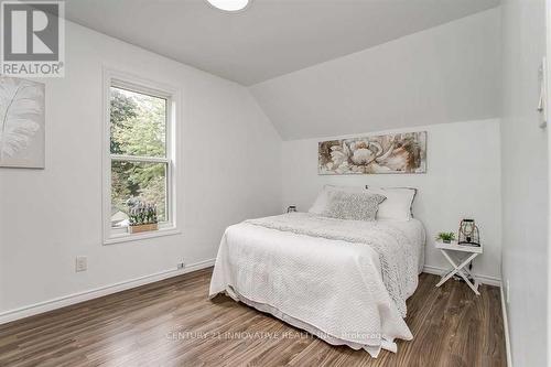 Upper - 158 Celina Street, Oshawa, ON - Indoor Photo Showing Bedroom