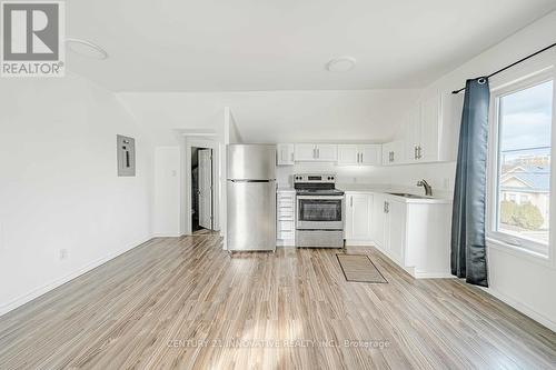 Upper - 158 Celina Street, Oshawa, ON - Indoor Photo Showing Kitchen