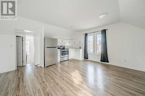 Upper - 158 Celina Street, Oshawa, ON - Indoor Photo Showing Kitchen