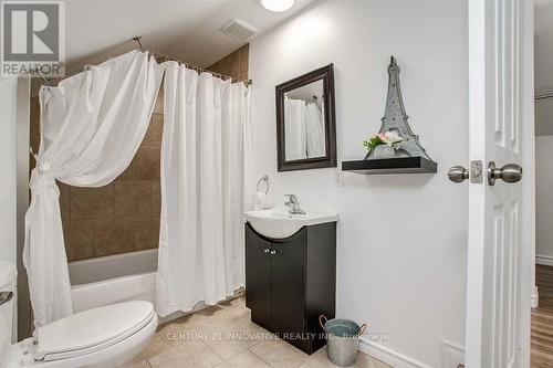 Upper - 158 Celina Street, Oshawa, ON - Indoor Photo Showing Bathroom