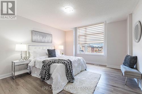 8 Military Crescent, Brampton, ON - Indoor Photo Showing Bedroom