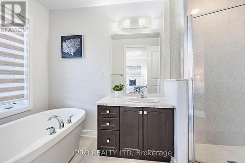 8 Military Crescent, Brampton, ON - Indoor Photo Showing Bathroom