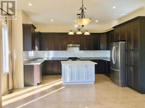 3150 Sunflower Drive, Oakville, ON - Indoor Photo Showing Kitchen