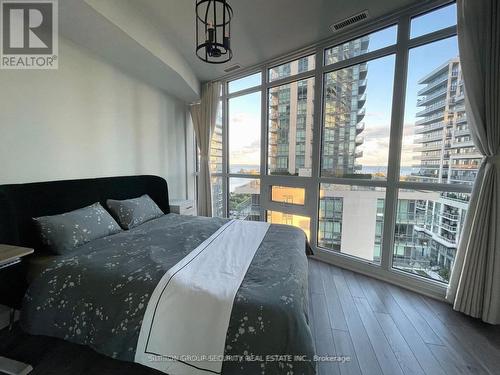 913 - 60 Annie Craig Drive, Toronto, ON - Indoor Photo Showing Bedroom