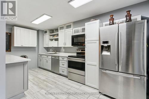 43 - 2170 Bromsgrove Road, Mississauga, ON - Indoor Photo Showing Kitchen