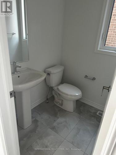 12 Mcbride Trail, Barrie, ON - Indoor Photo Showing Bathroom