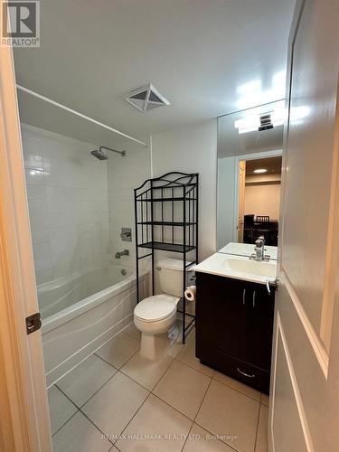 414 - 27 Rean Drive, Toronto, ON - Indoor Photo Showing Bathroom