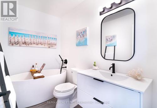 81 - 65 Dorchester Boulevard, St. Catharines, ON - Indoor Photo Showing Bathroom