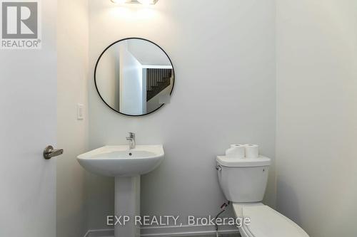 2002 Horace Duncan Crescent, Oshawa, ON - Indoor Photo Showing Bathroom