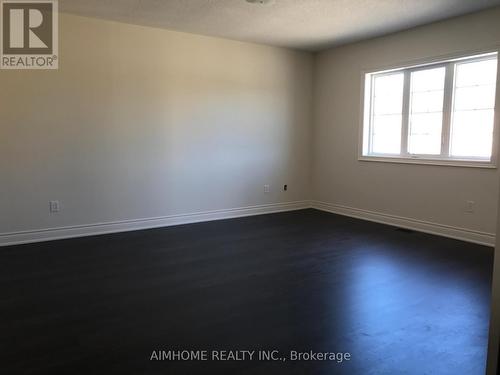 60 Baleberry Crescent, East Gwillimbury, ON - Indoor Photo Showing Other Room