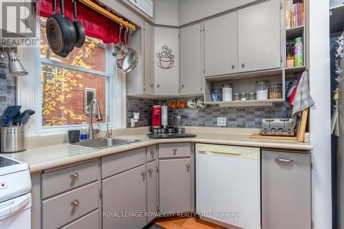 45 Alma Street S, Guelph, ON - Indoor Photo Showing Kitchen