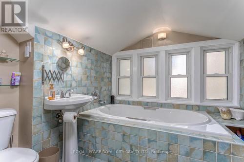 45 Alma Street S, Guelph, ON - Indoor Photo Showing Bathroom