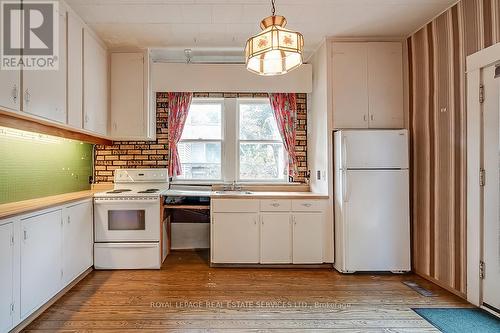 279 Macdonald Road, Oakville, ON - Indoor Photo Showing Kitchen