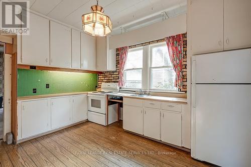 279 Macdonald Road, Oakville, ON - Indoor Photo Showing Kitchen