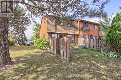 45 - 11 Plaisance Road, Richmond Hill, ON - Outdoor