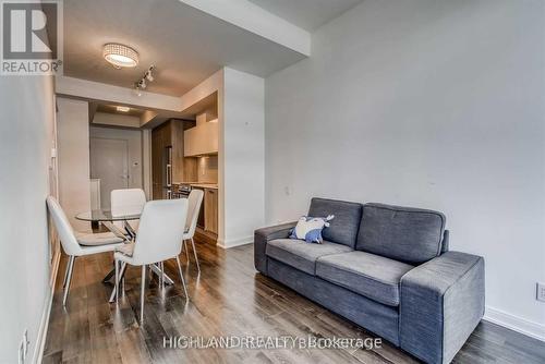 3007 - 50 Charles Street E, Toronto, ON - Indoor