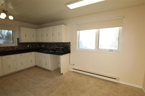 410 Patrick Avenue, The Pas, MB - Indoor Photo Showing Kitchen