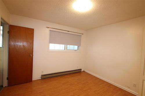 410 Patrick Avenue, The Pas, MB - Indoor Photo Showing Other Room