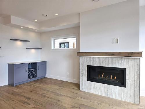 1556 Marble Pl, Langford, BC - Indoor Photo Showing Living Room With Fireplace