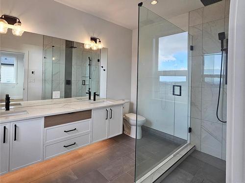 1556 Marble Pl, Langford, BC - Indoor Photo Showing Bathroom