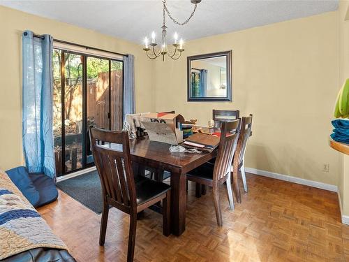 961 Shearwater St, Esquimalt, BC - Indoor Photo Showing Dining Room