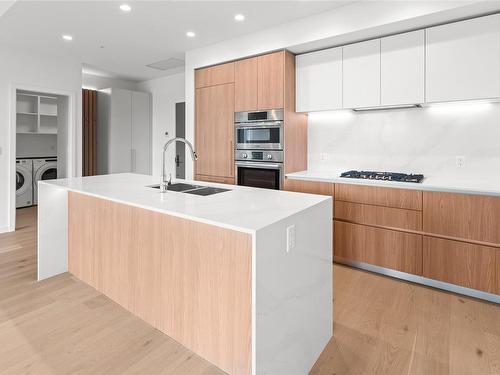 1605-2000 Hannington Rd, Langford, BC - Indoor Photo Showing Kitchen With Upgraded Kitchen