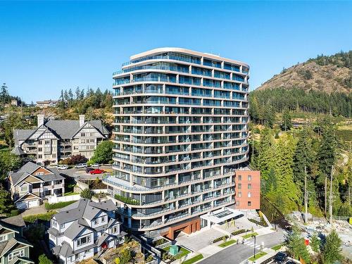 1605-2000 Hannington Rd, Langford, BC - Outdoor With Facade